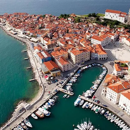 아파트 Carolina - Hillside Stay, Steps From The Sea