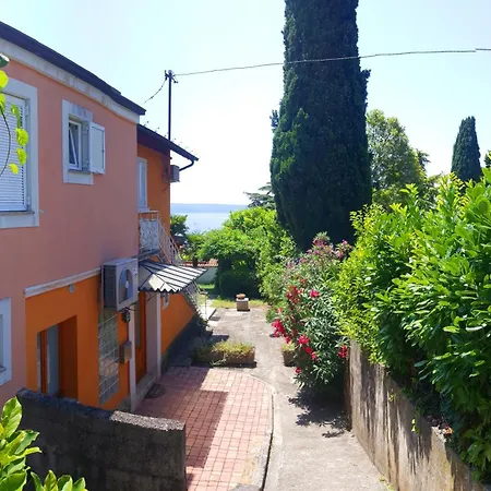 Carolina - Hillside Stay, Steps From The Sea Apartman Portoroz